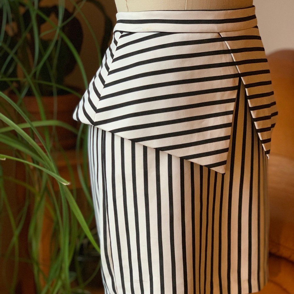 Sparkle and Fade ✨ mini tuxedo pencil skirt 4